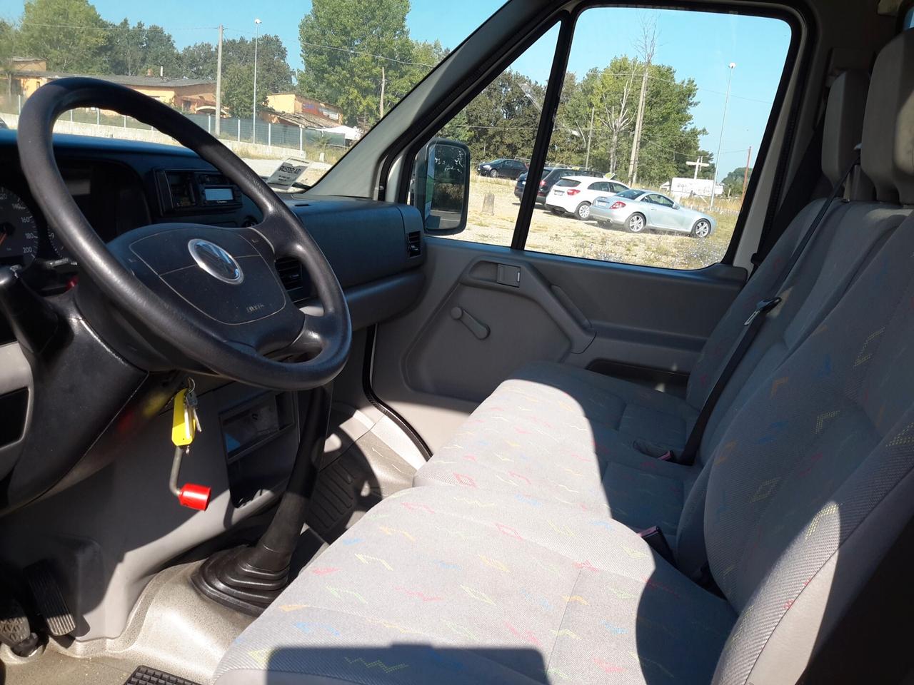 CAMION VELA Volkswagen Transporter 2.0 TDI