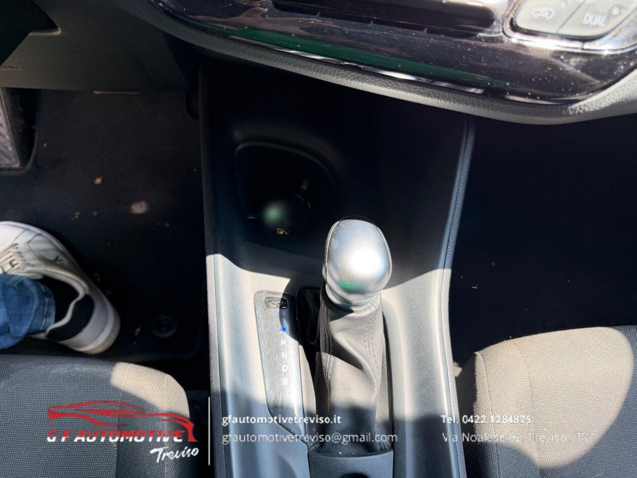Toyota C-HR 1.8h Business e-cvt