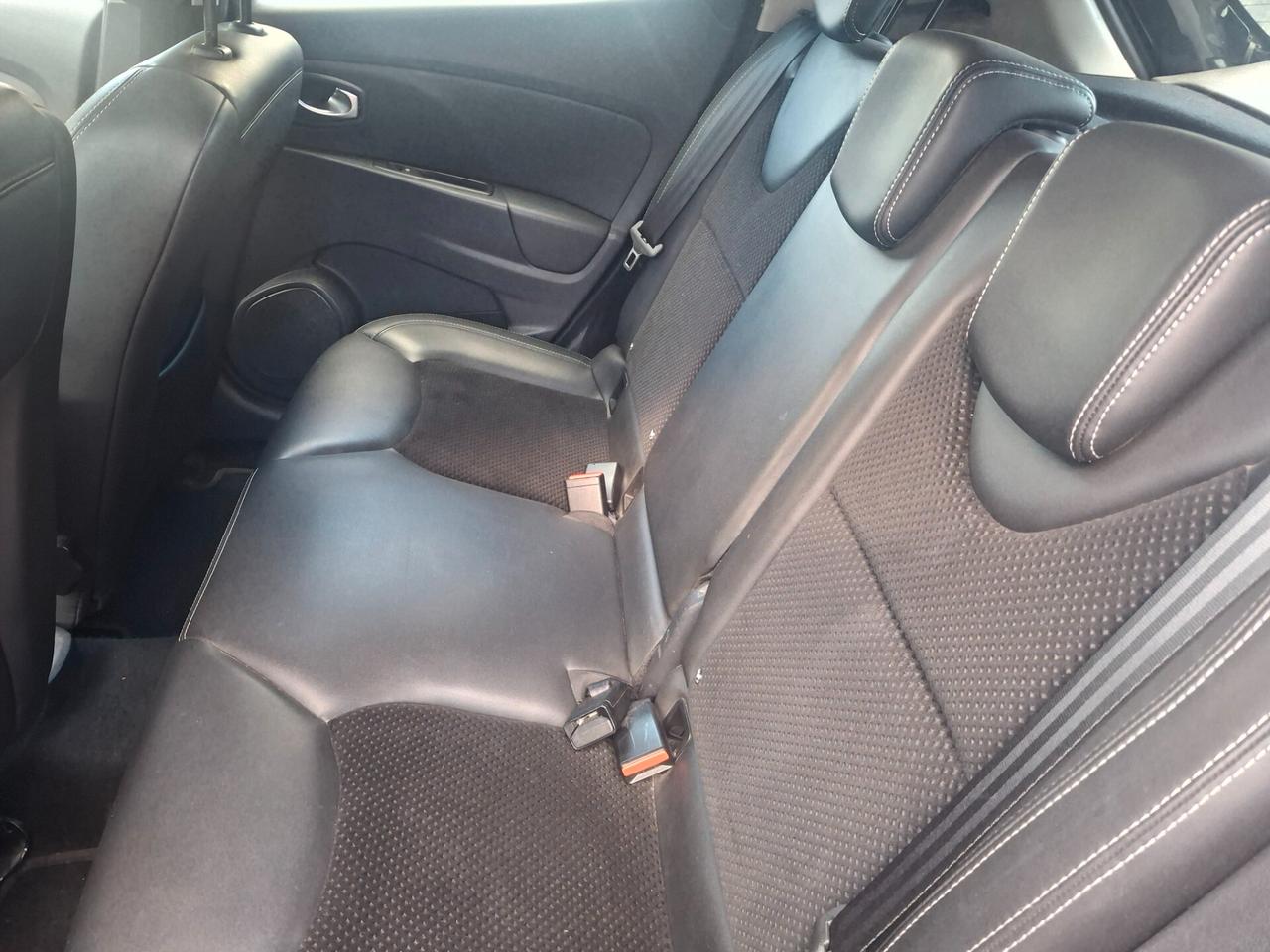 Renault Clio dCi 8V 90CV EDC Start&Stop 5 porte automatica modello full