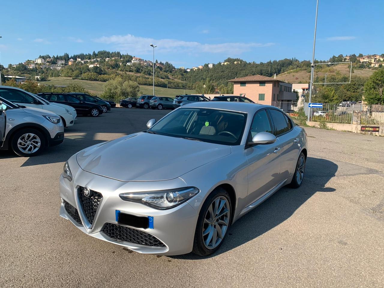 Alfa Romeo Giulia exclusive in ottime condizioni-2018 160000 km tdi 2200 cc-tagliandata-gomme seminuove