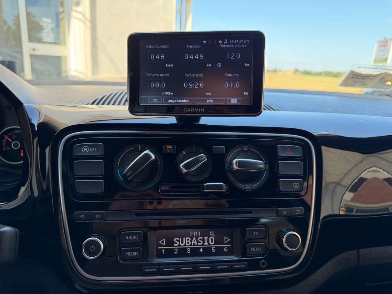 Volkswagen up! 1.0 METANO 2015