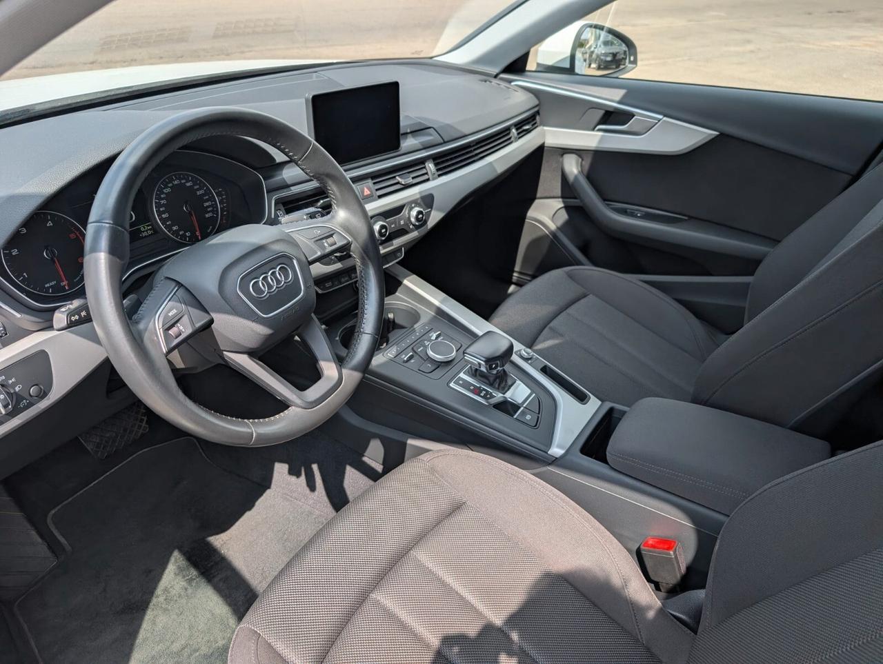 Audi A4 Avant 40 TDI S tronic
