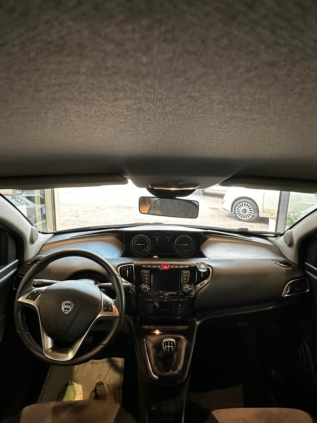 Lancia Ypsilon 1.2 69 CV 5 porte GPL Ecochic Gold