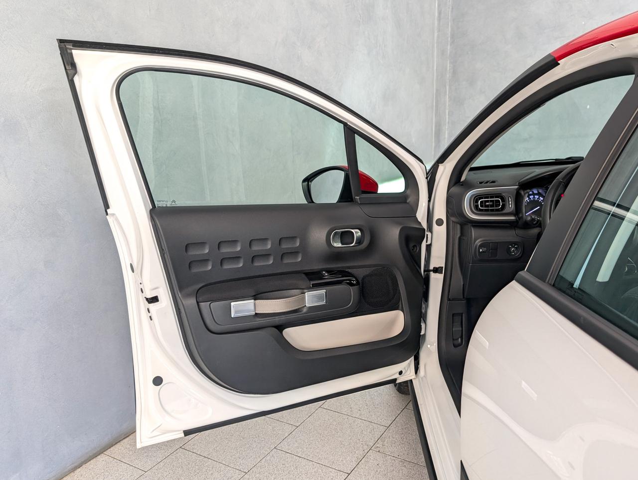 Citroen C3 1.2 puretech 83cv Shine