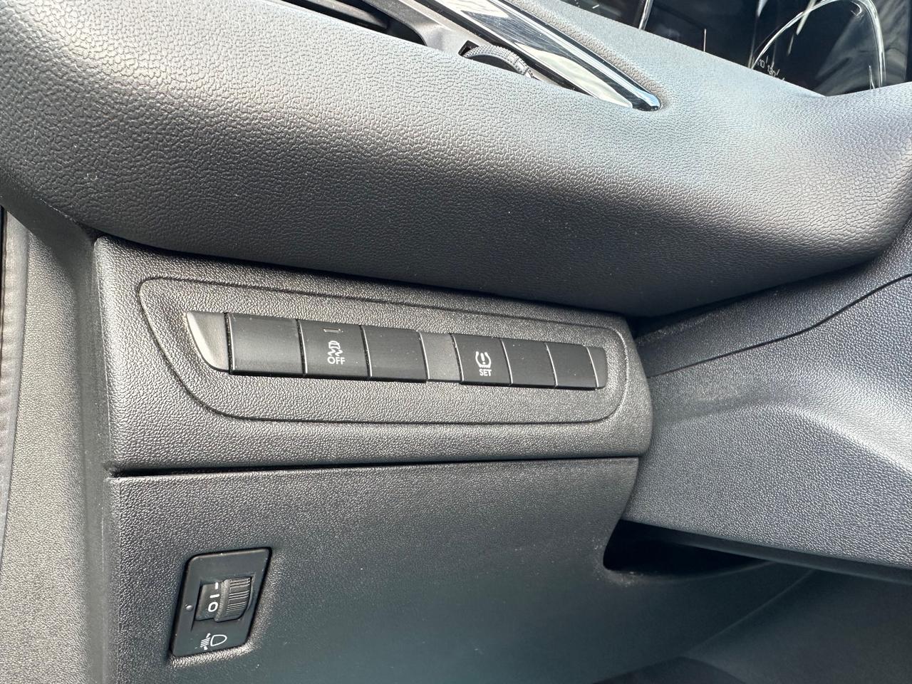 Peugeot 208 1.4 HDi 68 CV 5 porte Active