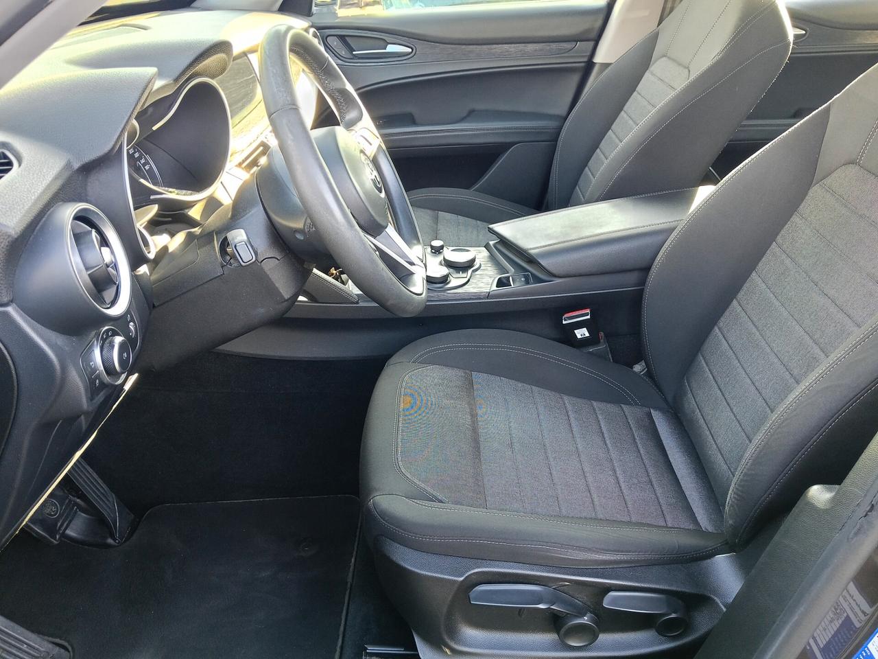 Alfa Romeo Stelvio 2.2 Turbodiesel 160 CV AT8 RWD Business