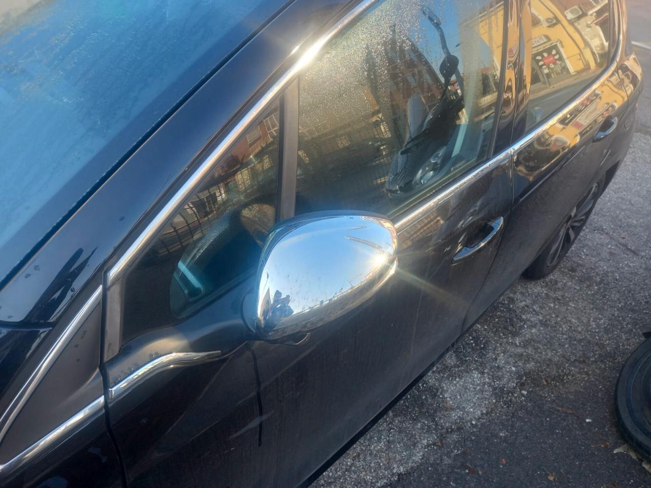 Peugeot 208 , 5p. GPL CON PROBLEMI AL MOTORE