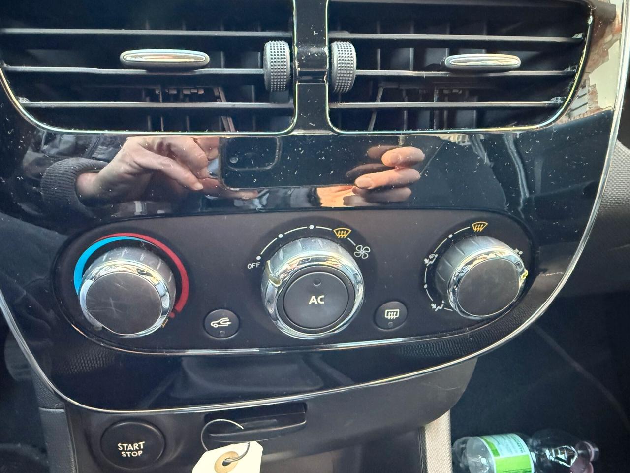 Renault Clio 1.5 dci DIESEL Live 75cv