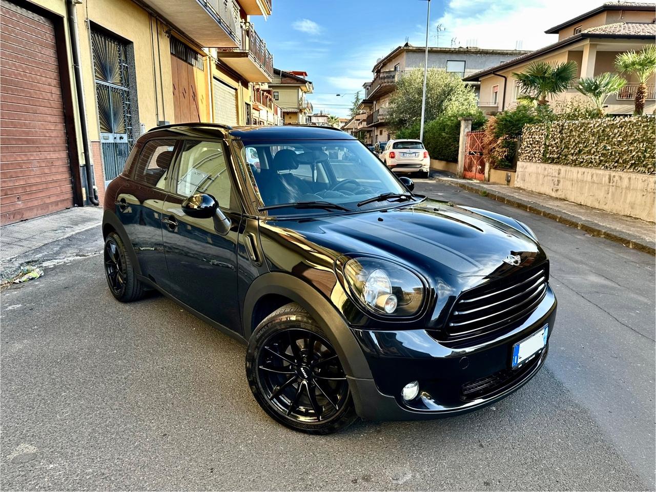 Mini Countryman Total black 1.6 diesel neopatentati