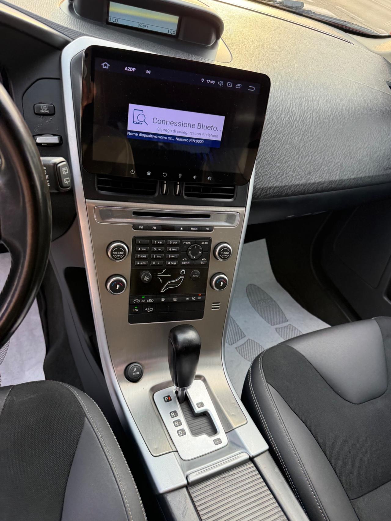 Volvo XC 60 D5 AWD Geartronic Momentum