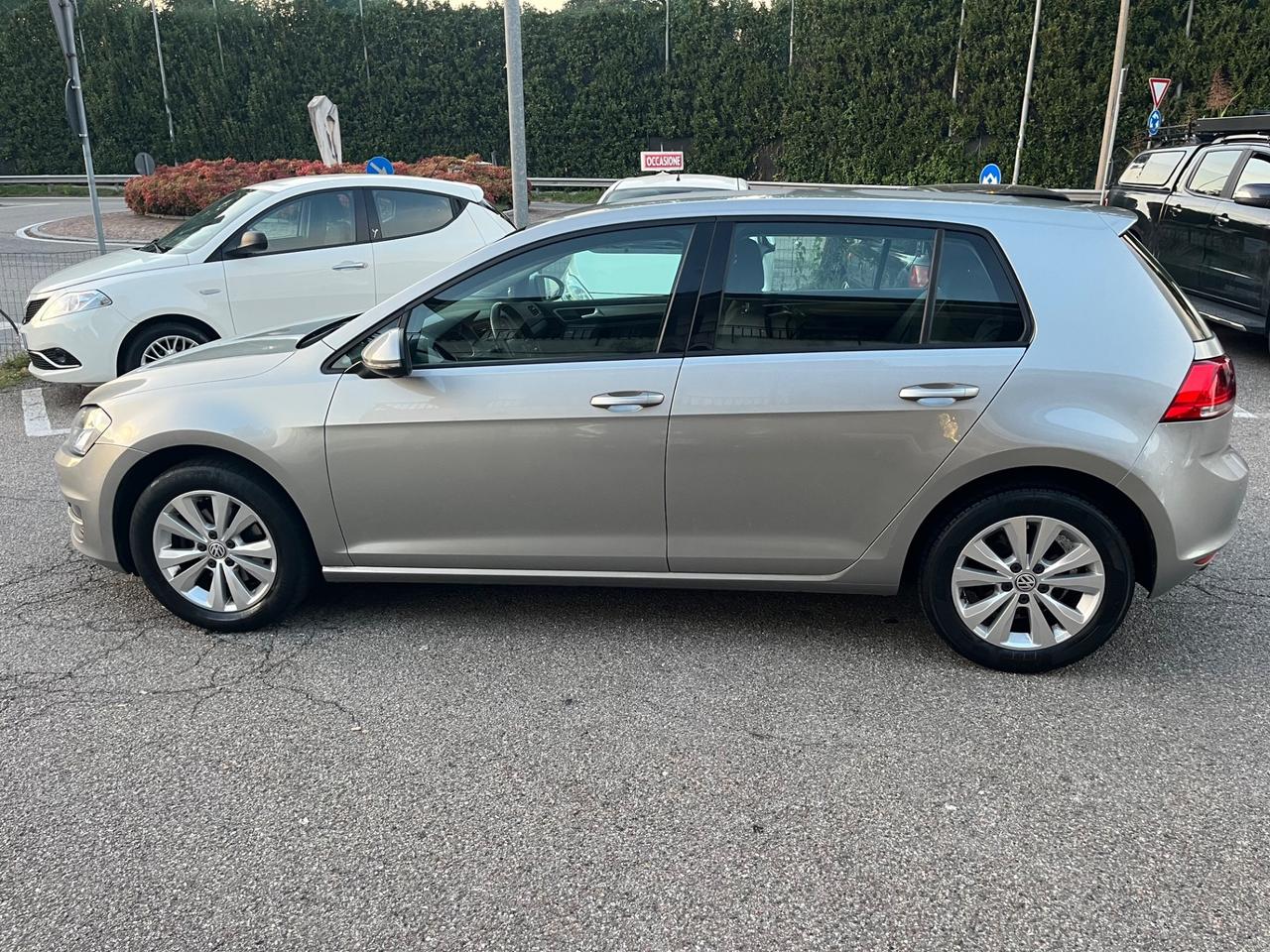 Volkswagen Golf VII/ 1.6TDI/110CV/neopatentati/Euro6B/unico proprietario/5Porte e 5Posti