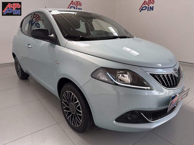 Lancia Ypsilon Ypsilon 1.0 FireFly 5 porte S&S Hybrid Platino