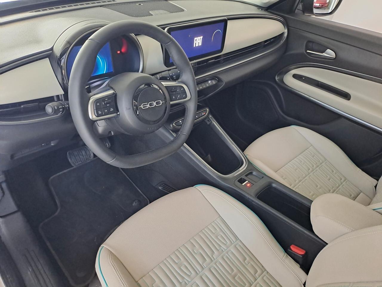 Fiat 600 1.2Hybrid 110 CV DCT MHEV La Prima