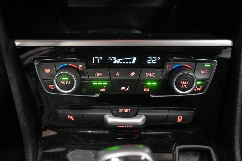 BMW 216D ACTIVE TOURER 116CV STEPTRONIC BUSINESS ADVANTAGE ( FARI LED - PELLE - CRUISE - NAVI - PARK ASSISTANT - TELECAMERA POST. )