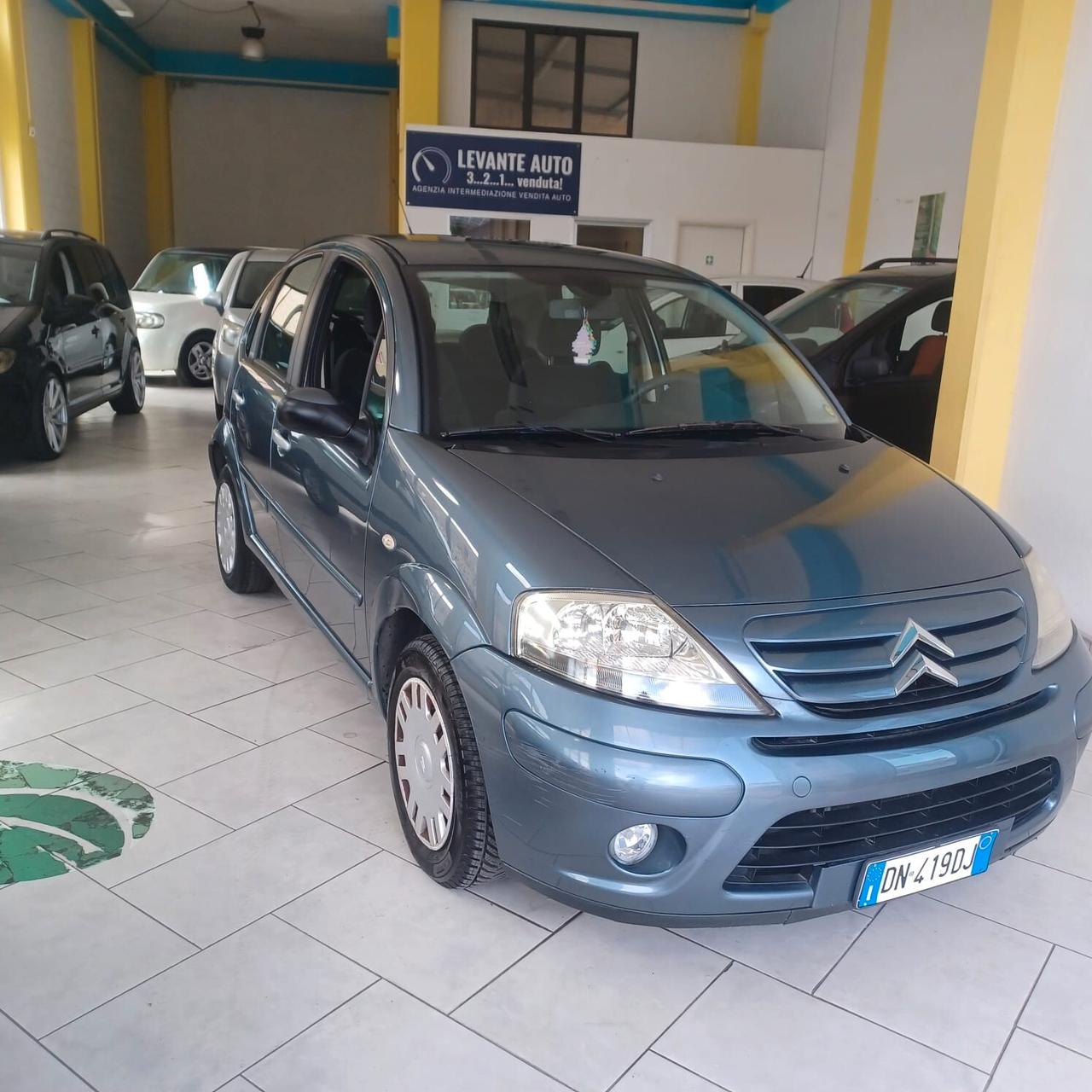 116.478 KM SOLTANTO C3 1.1 PER NEOPATENTATI
