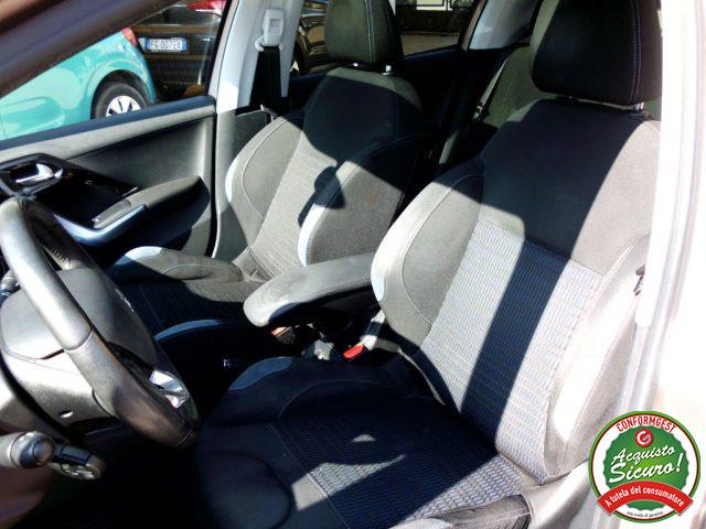 PEUGEOT 208 1.4 8V HDi 68CV 5p. Allure