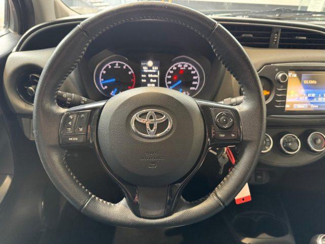 TOYOTA Yaris 1.5 5 porte Lounge