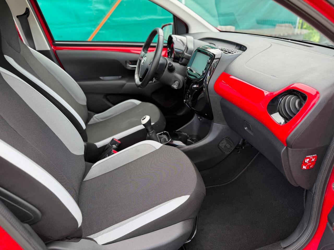 Toyota Aygo 1.0 VVT-i 69 CV 5 porte x-play