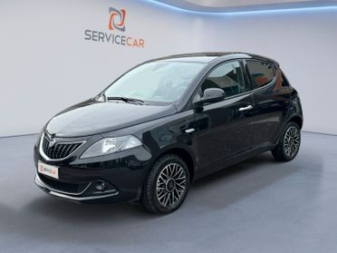 Lancia Ypsilon 1.0 Hybrid Platino
