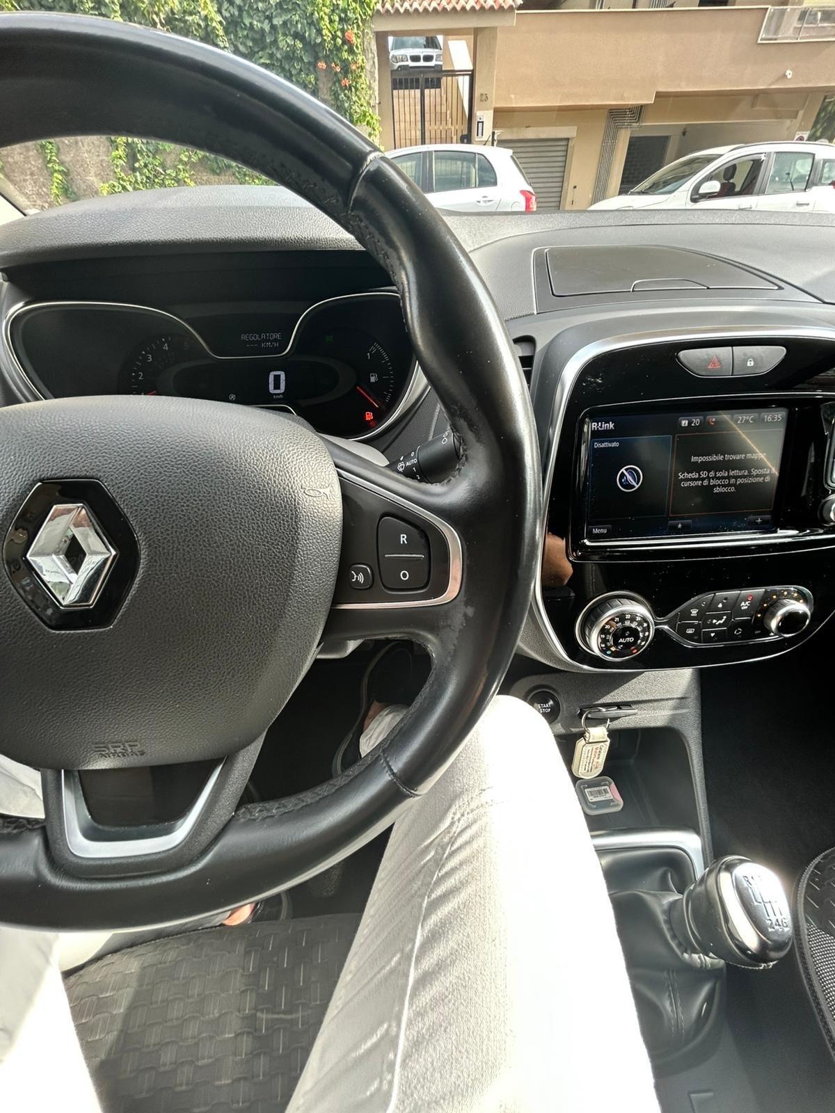 Renault Captur dCi 8V 110 CV Start&Stop Energy Initiale Paris