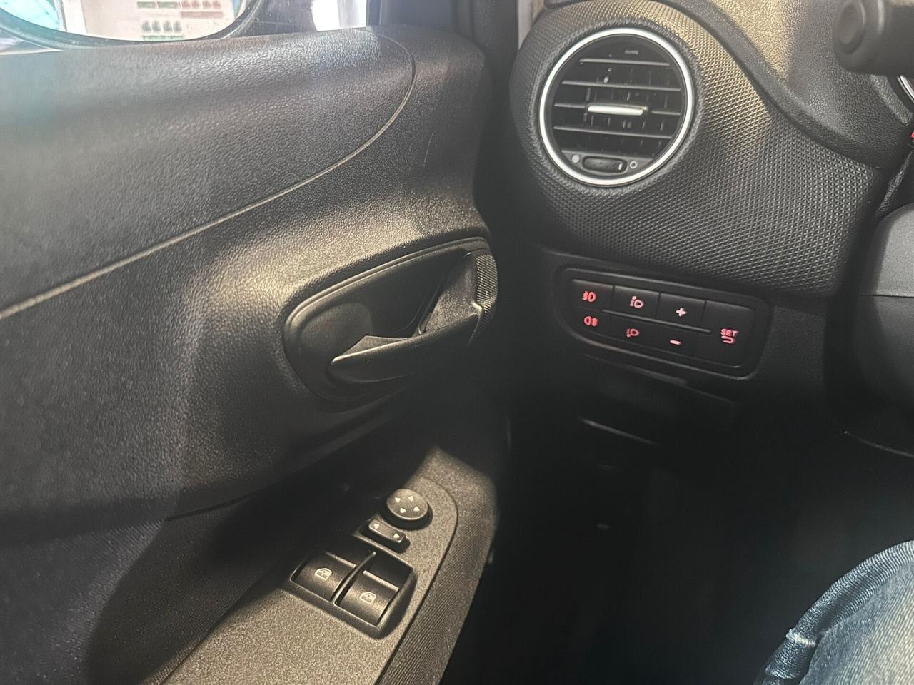 Fiat Punto 1.3 MJT II S&S 95 CV 5 porte Street