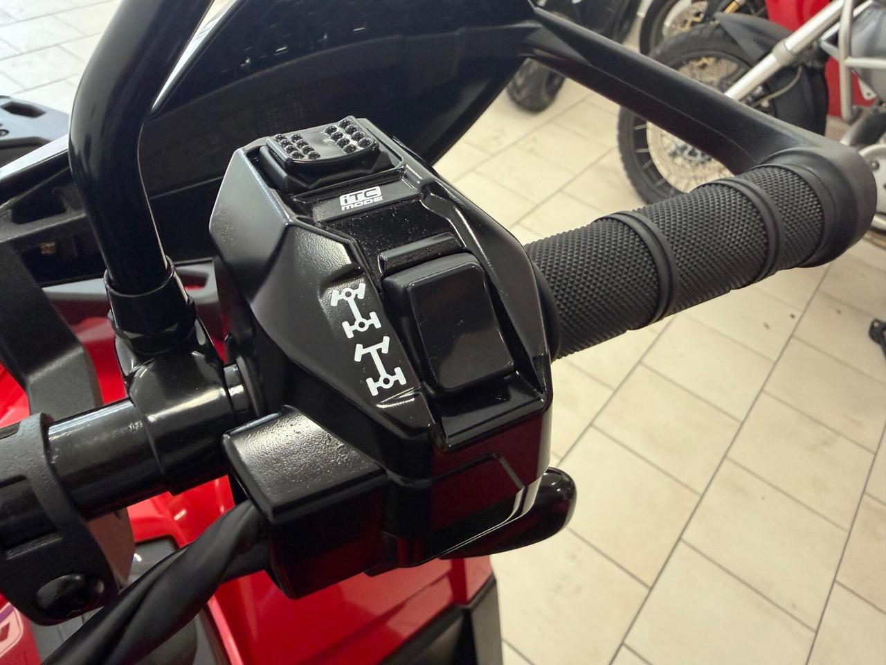 Can Am Outlander 1000 Max. 698 km