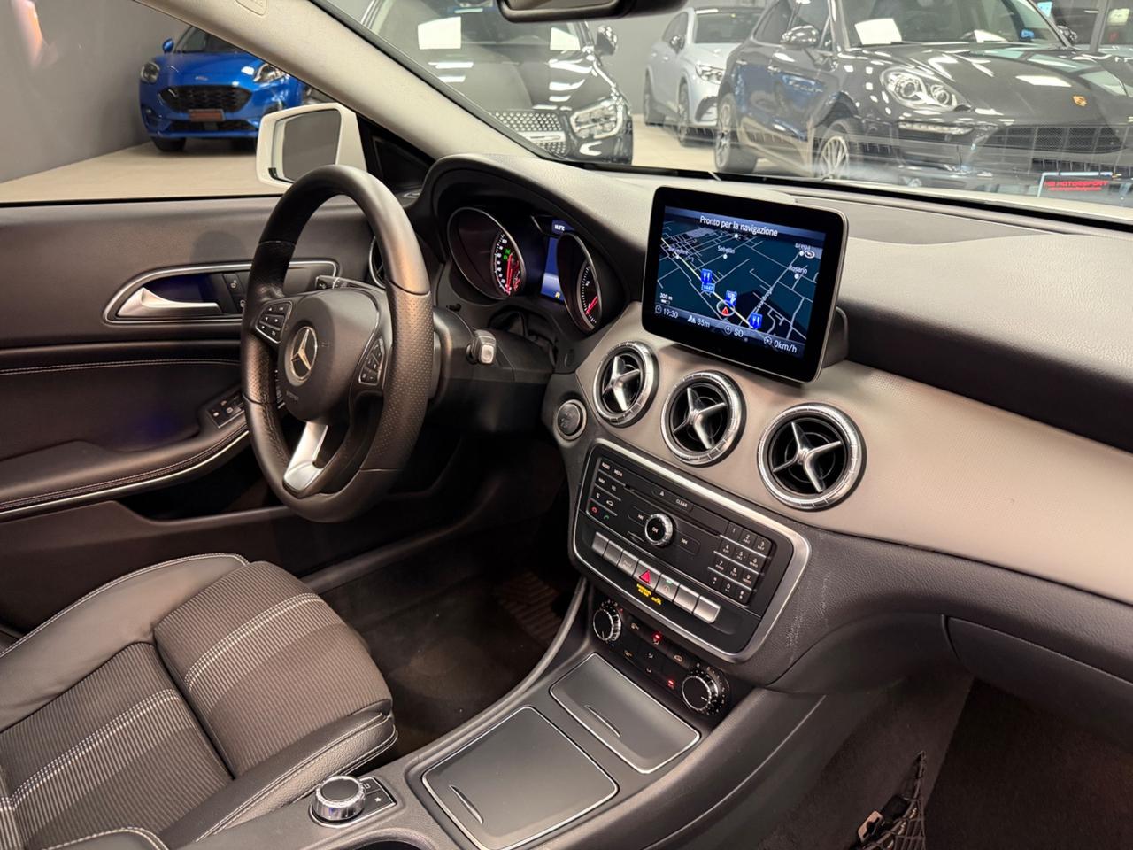 Mercedes-benz CLA 200 d S.W. 4Matic Automatic Premium