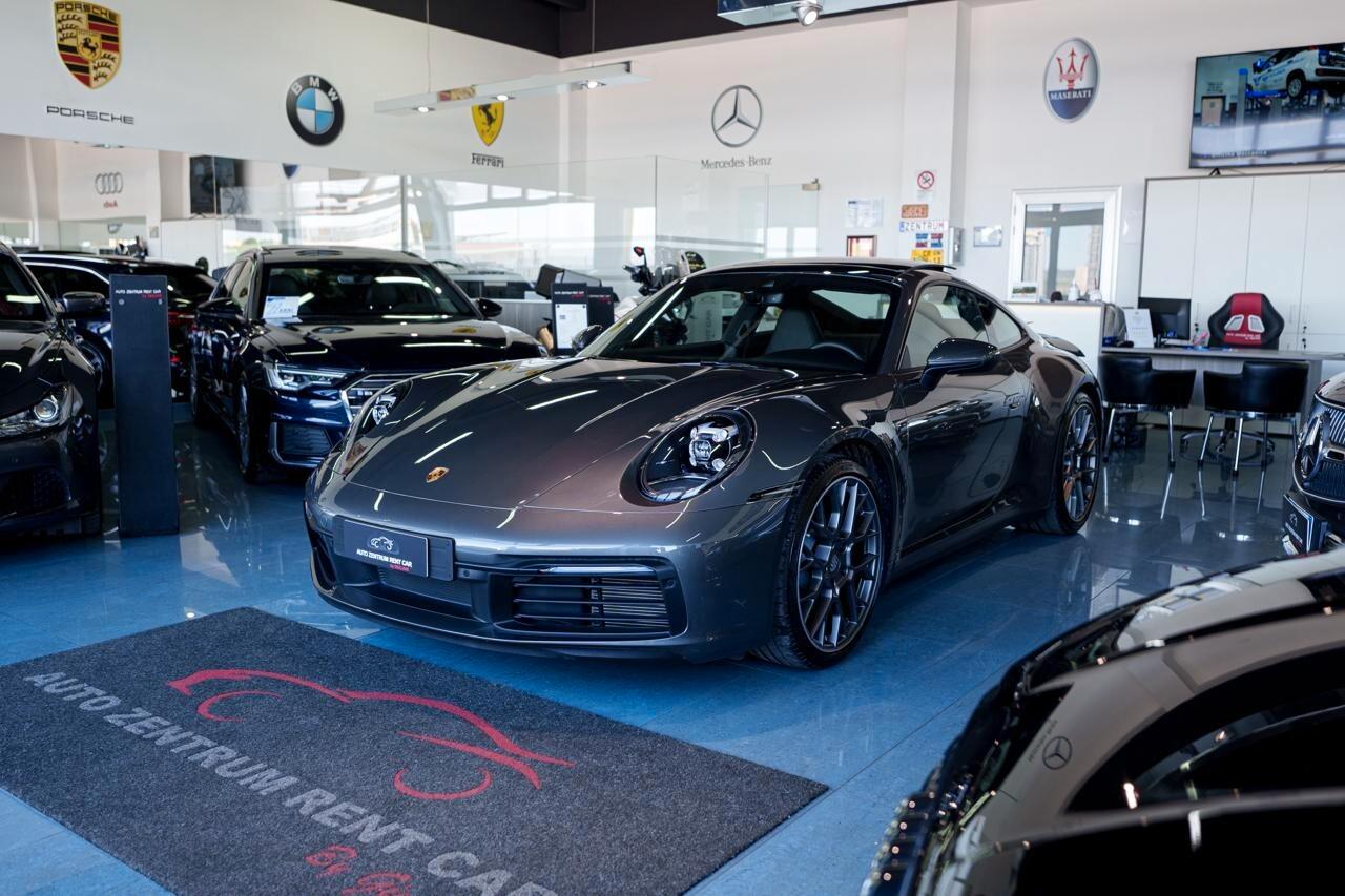 Porsche 911 Carrera