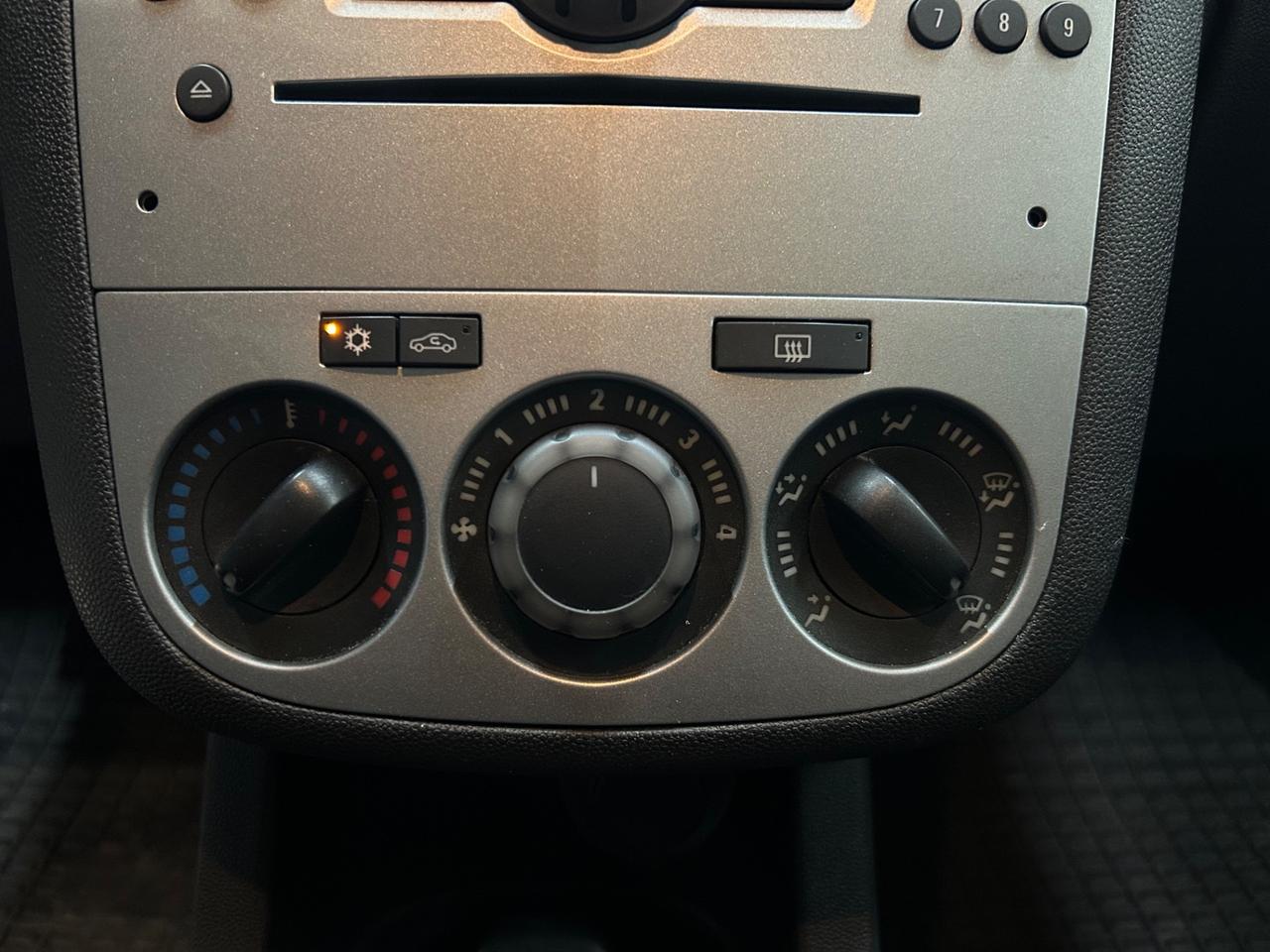 Opel Corsa 1.2 85CV 5 porte GPL-TECH Elective