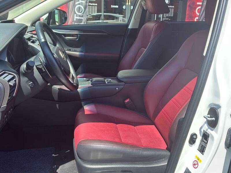 Lexus NX NX 300h 2.5 Luxury 4wd cvt
