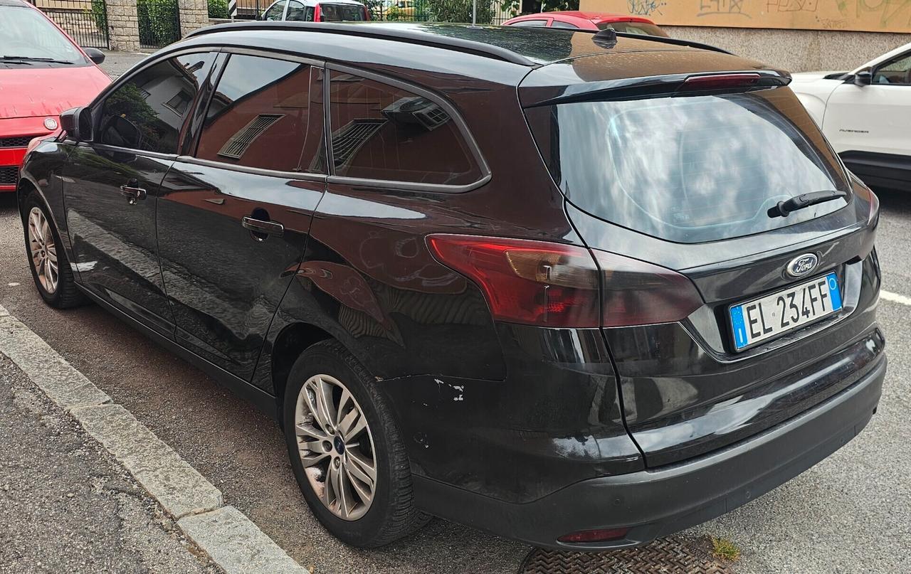 Ford Focus 1.6 TDCi 95 CV GUIDABILE DA NEOPATENTATI