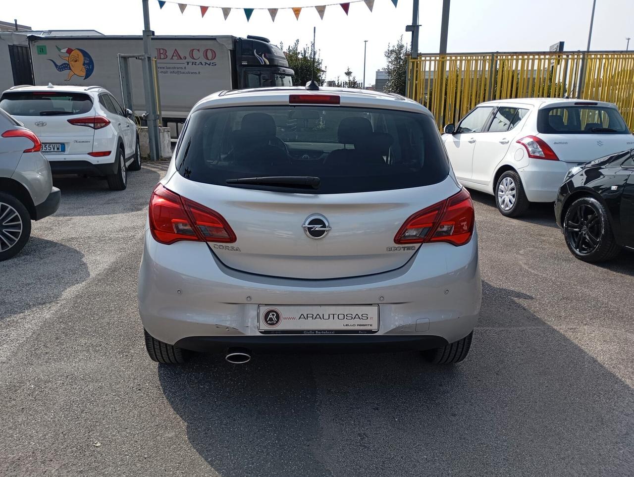 Opel Corsa 1.4 90CV GPL Tech Black Edition