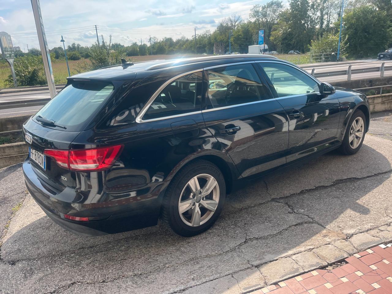 Audi A4 Avant 2.0 TDI 150 CV Automatica Euro 6B