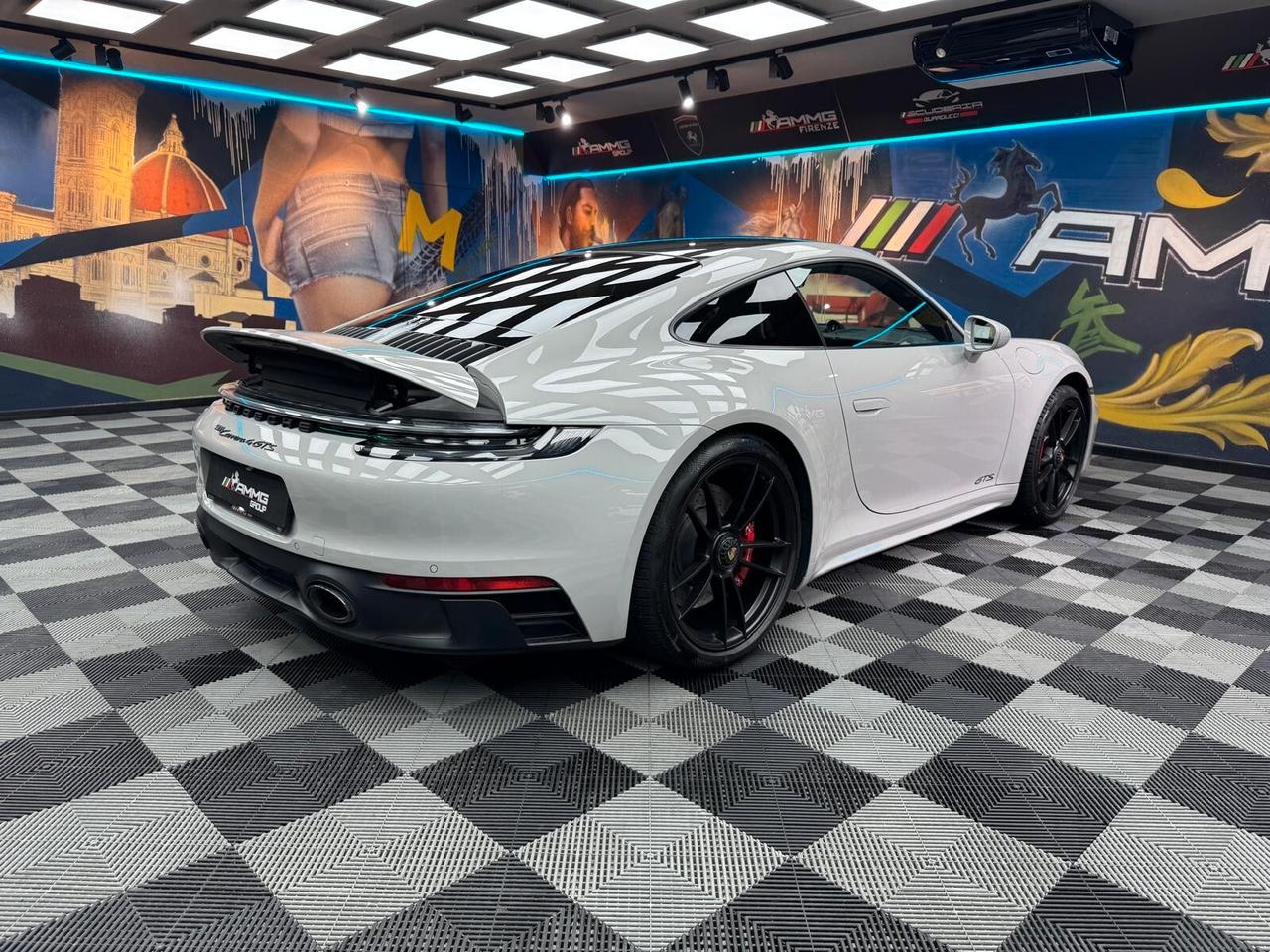 Porsche 911 Carrera 4 GTS (340)