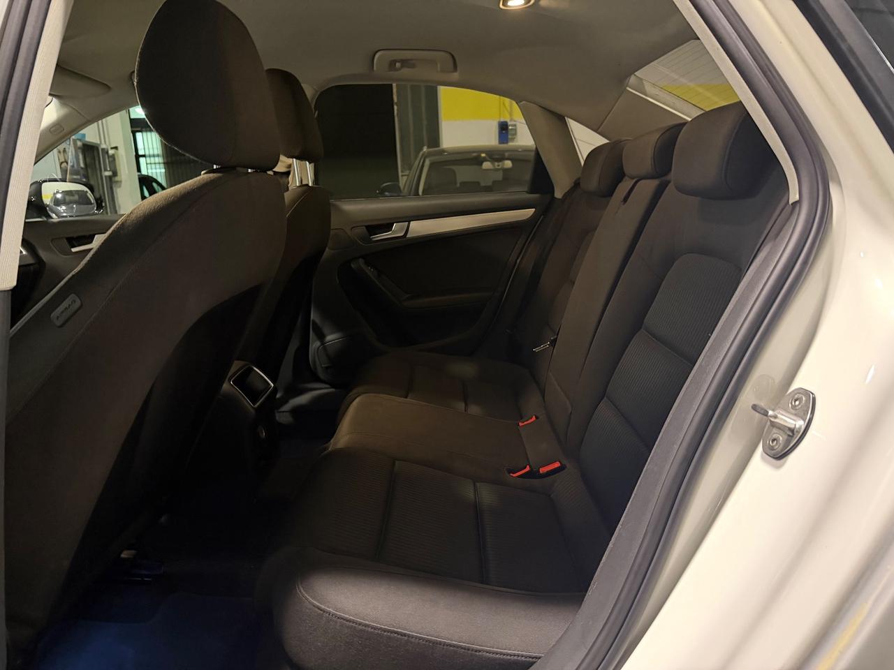 Audi A4 2.0 TDI 143CV S-Line 2011