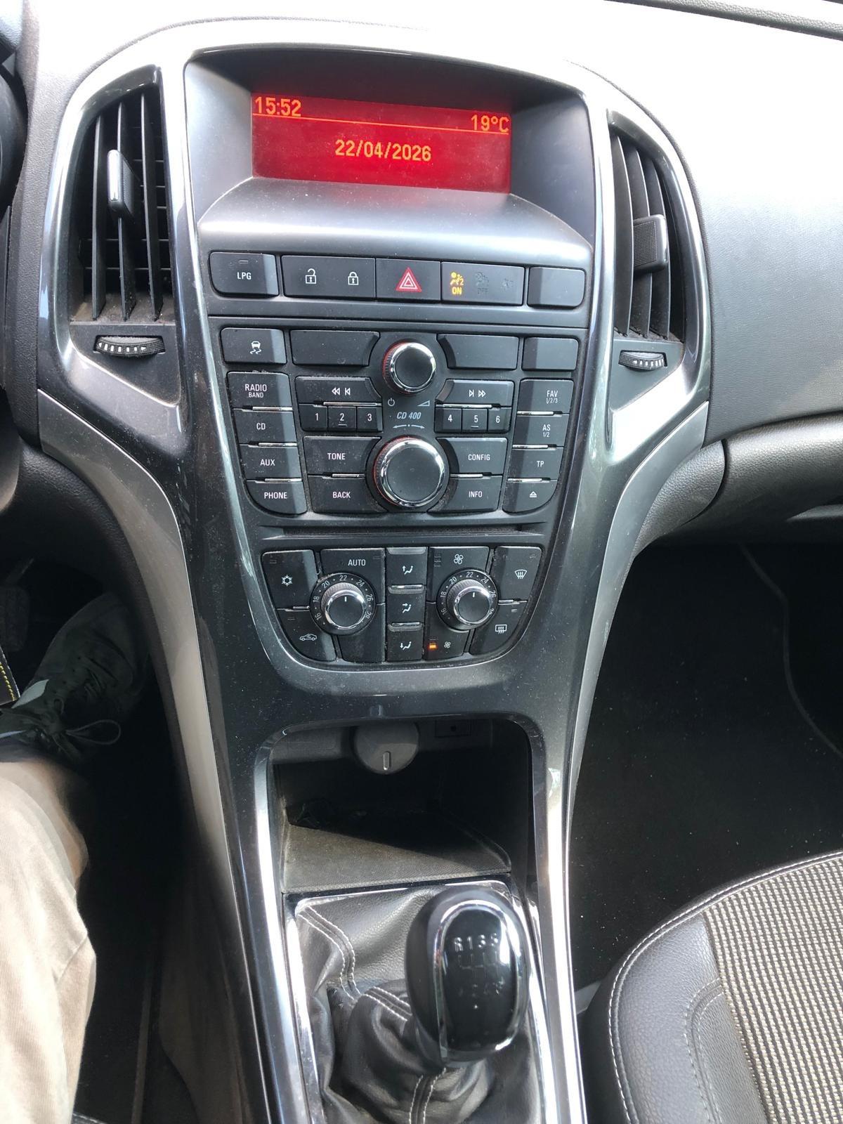 Opel Astra 1.4 Turbo 140CV Sports Tourer GPL Tech Cosmo