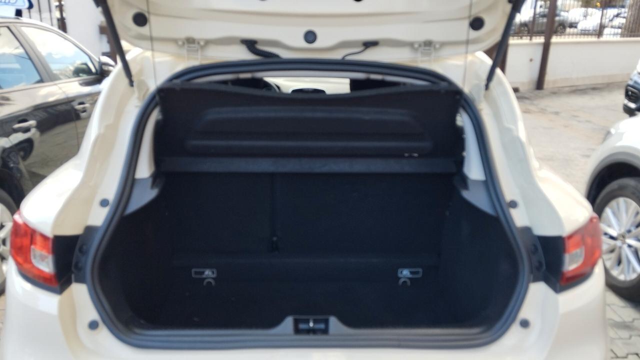 RENAULT CLIO 1.5 DCI -GARANZIA FULL