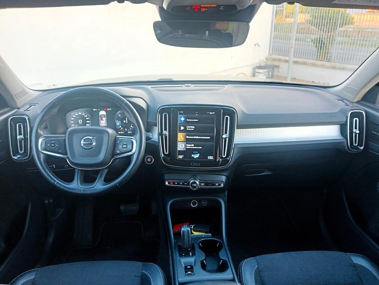 Volvo XC40 D4 AWD Geartronic R-design