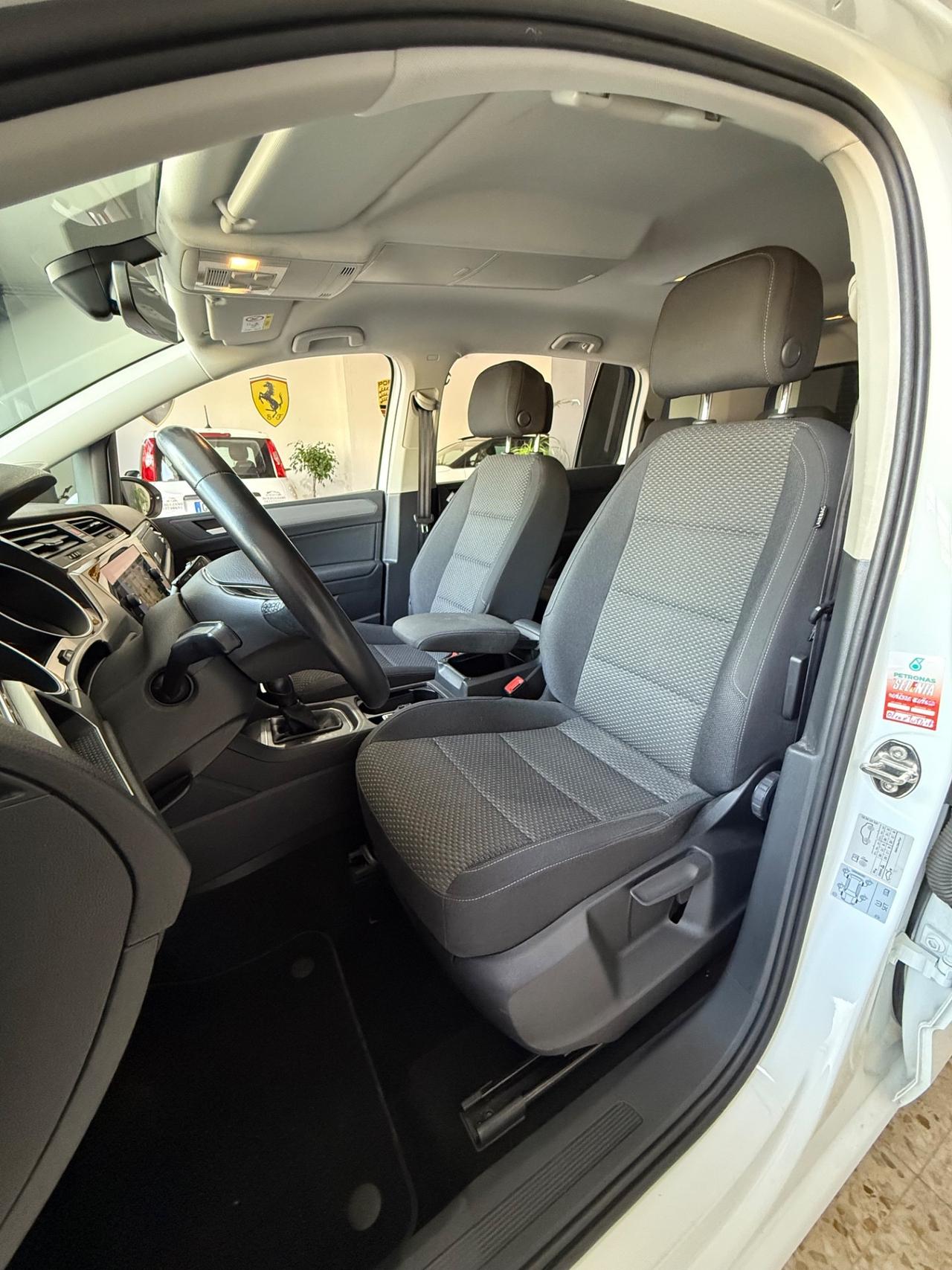 Volkswagen Touran 2.0 TDI DSG 2020