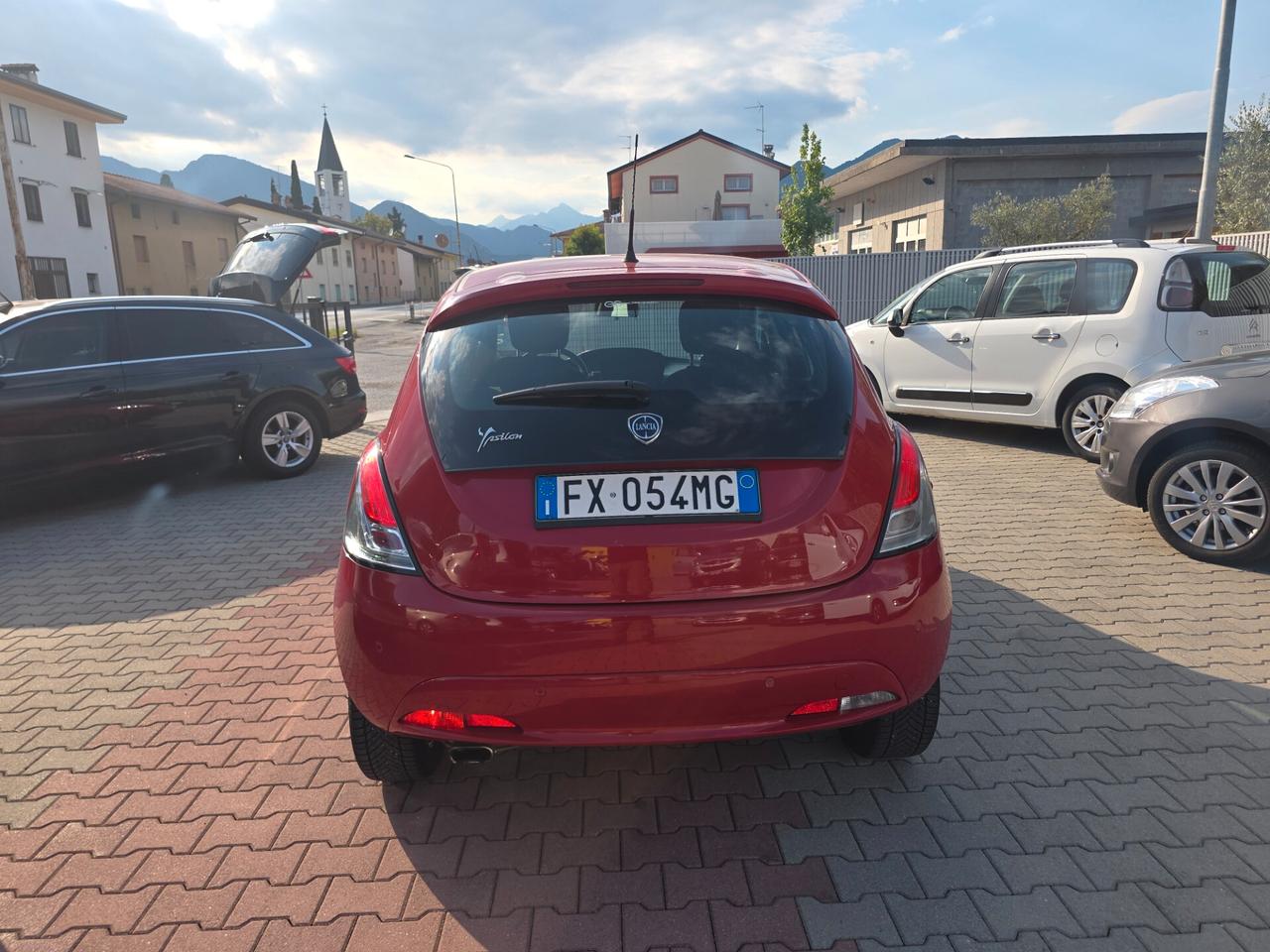 Lancia Ypsilon 1.2 69CV perfetta e garantita 12M