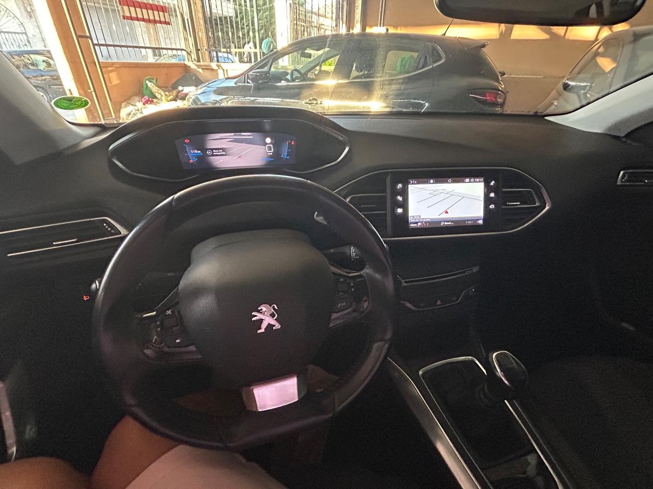 Peugeot 308 BlueHDi 130 S&S Allure