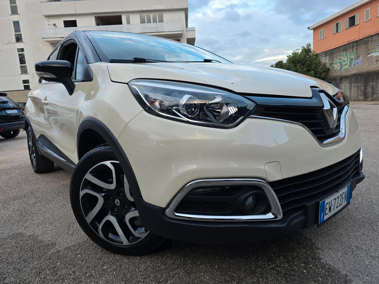 Renault Captur 1.5 dCi 90cv full full opt 2014