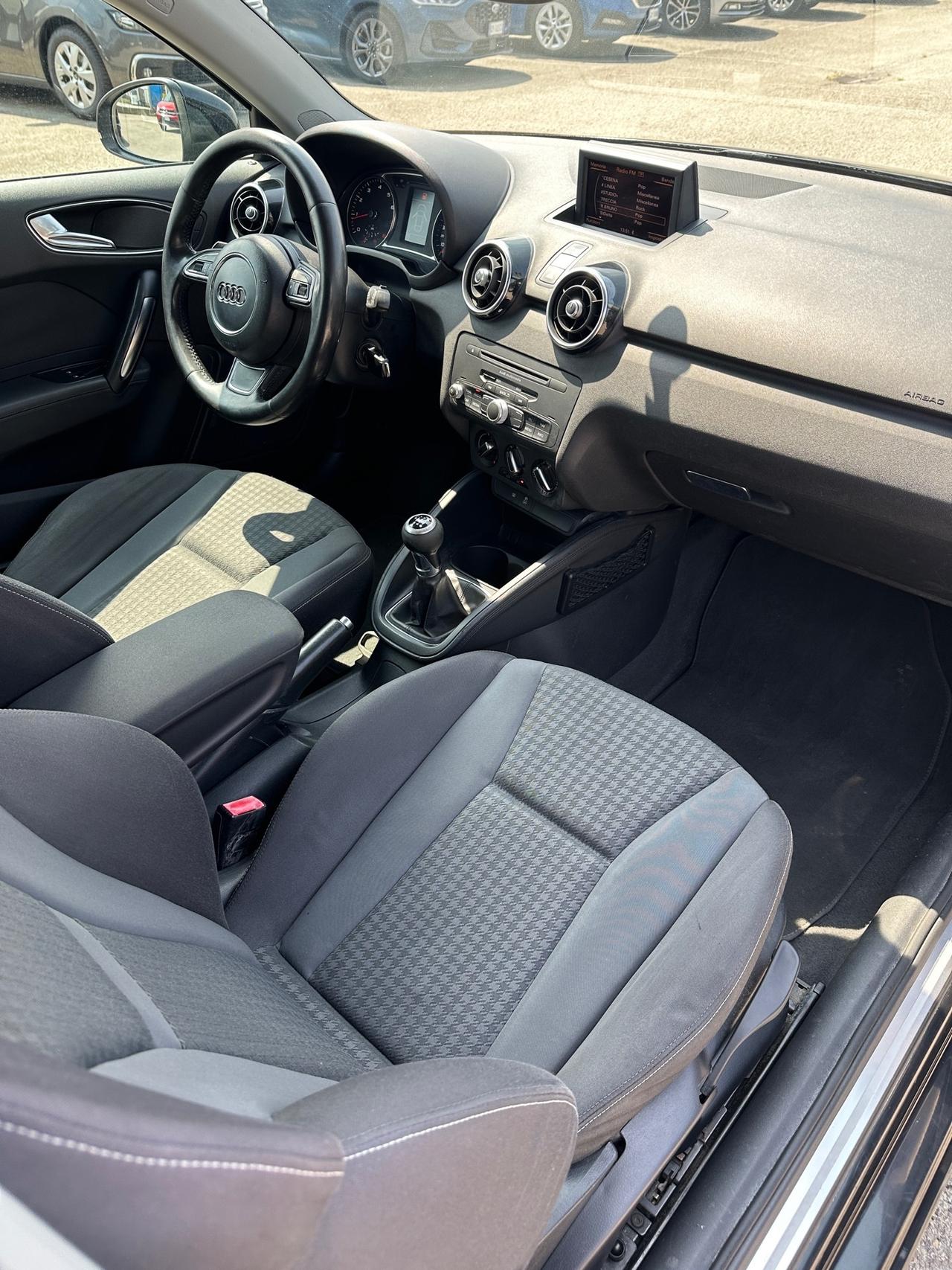 Audi A1 1.2 TFSI Ambition - 2012