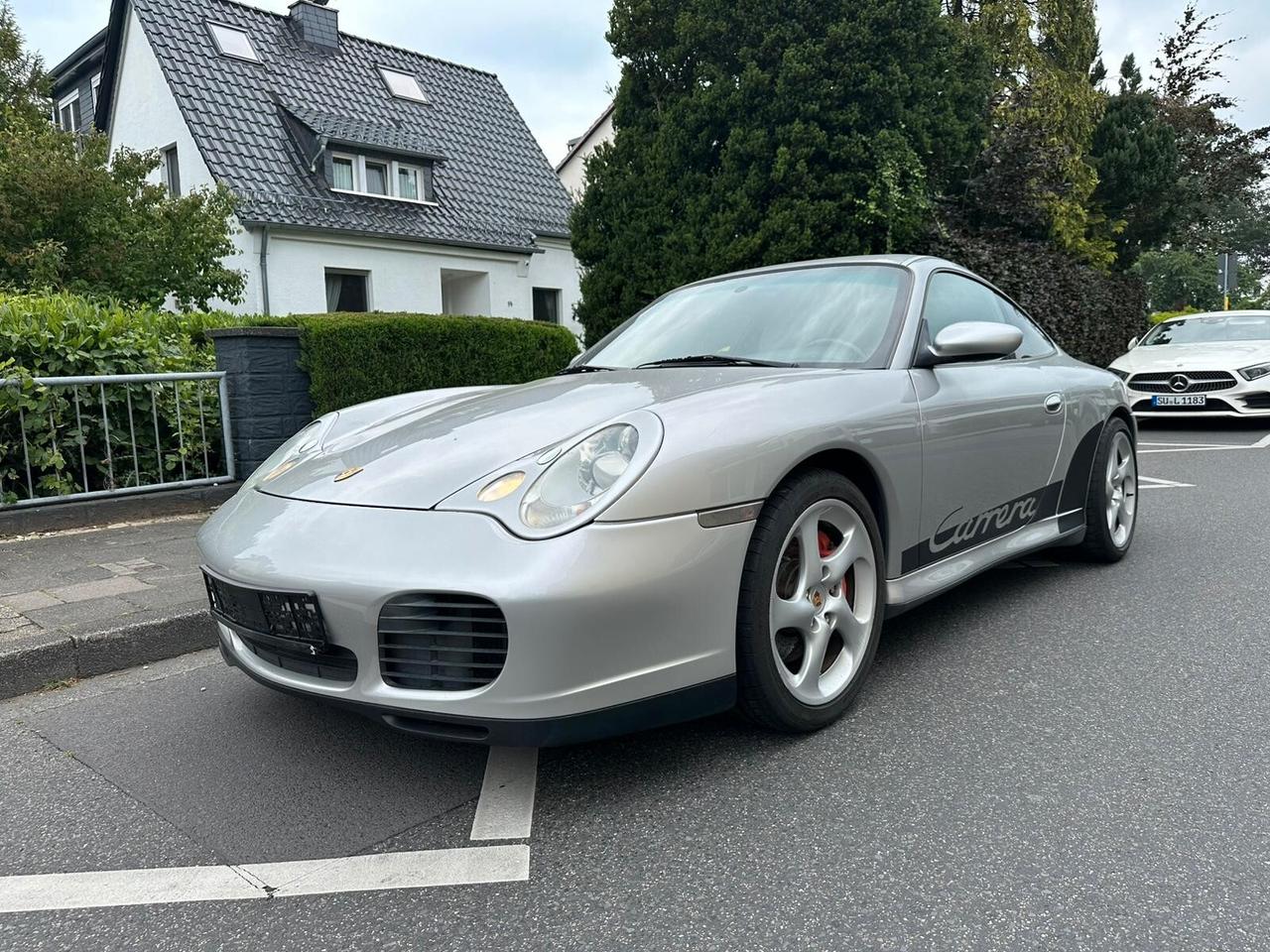 Porsche 911 Carrera 4S Coupé