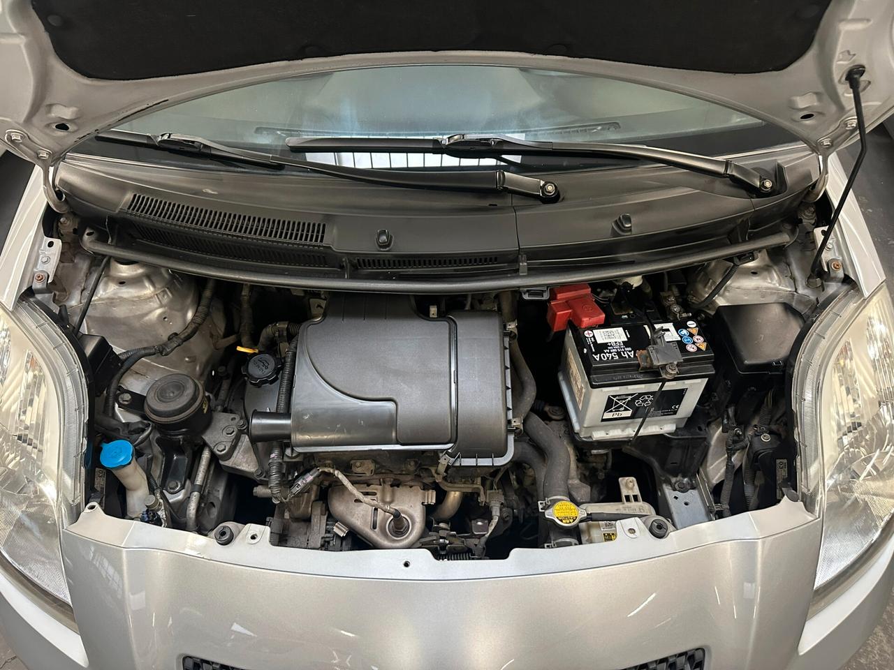 Toyota Yaris 1.0 5 porte
