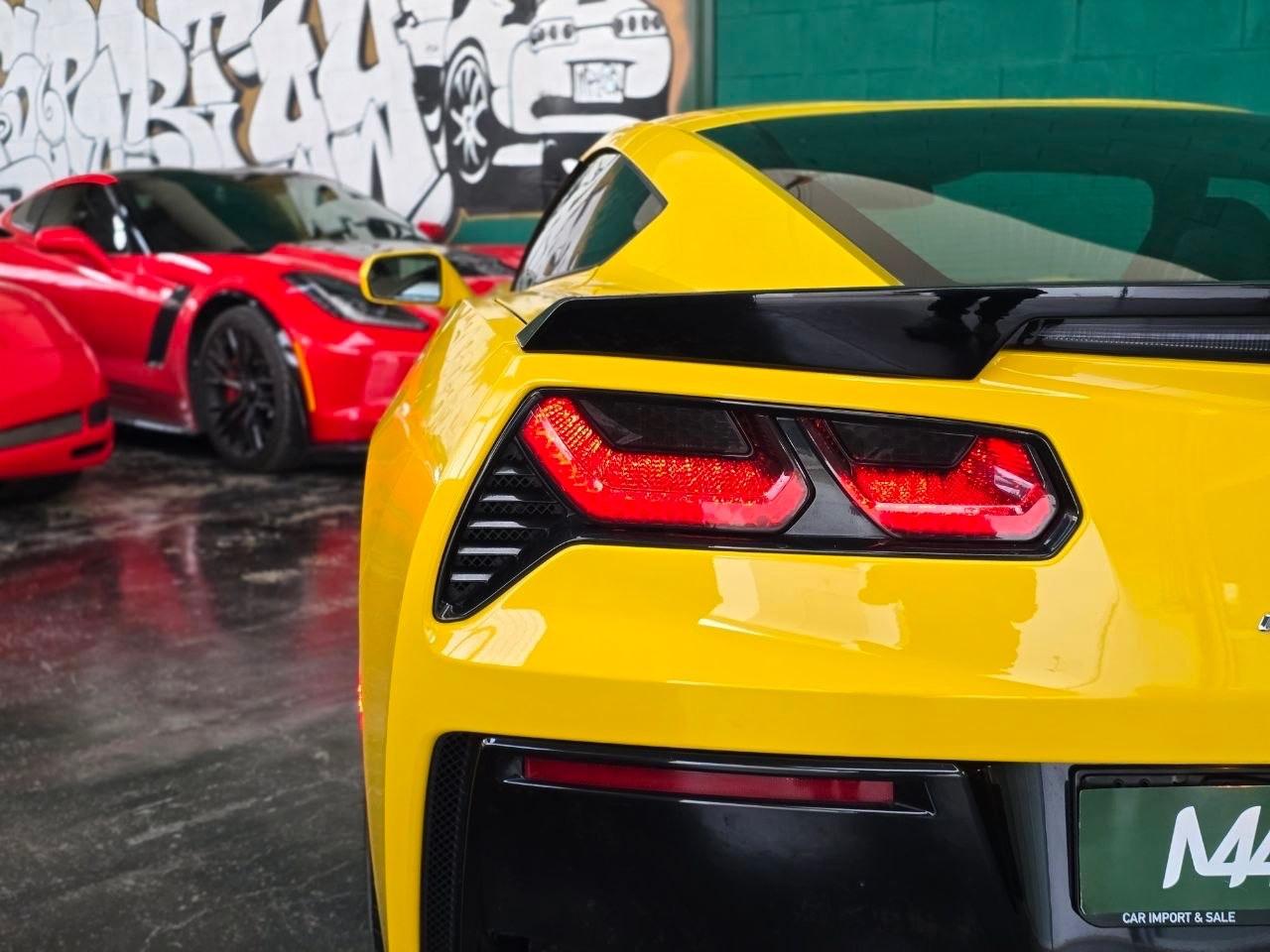 Chevrolet Corvette Stingray 6.2 V8 Z51 2LT