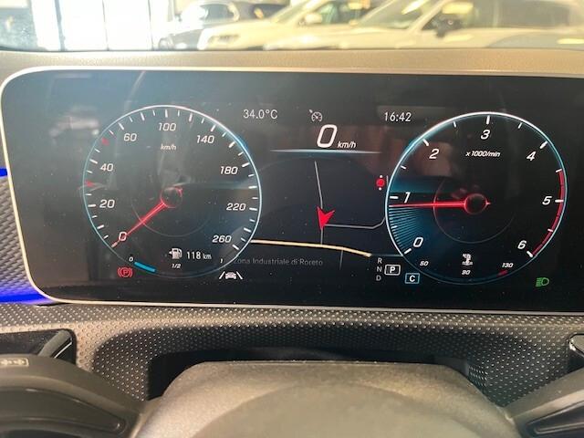 Mercedes-benz A 180 d AUTOMATIC BUSINESS PELLE + PACCHETTO LUCI INTERNO