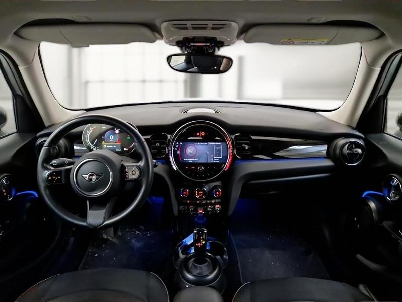 MINI COOPER CLASSIC AUTO 5 PORTE BERLINA