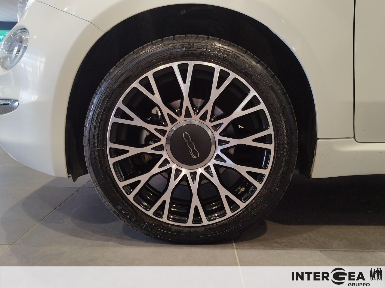 FIAT 500 1.0 hybrid Dolcevita 70cv - cerchio da 16"