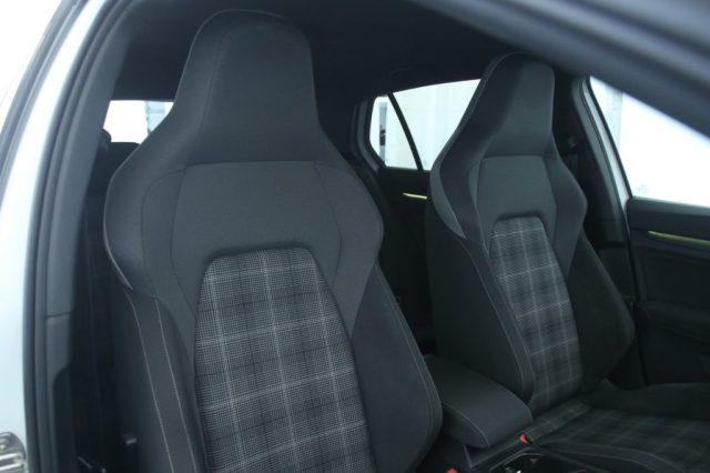 VOLKSWAGEN Golf GTD 2.0 TDI GTD DSG Black Style